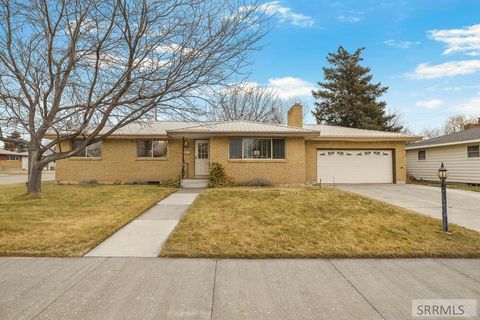 822 Raymond Drive IDAHO FALLS ID 83402