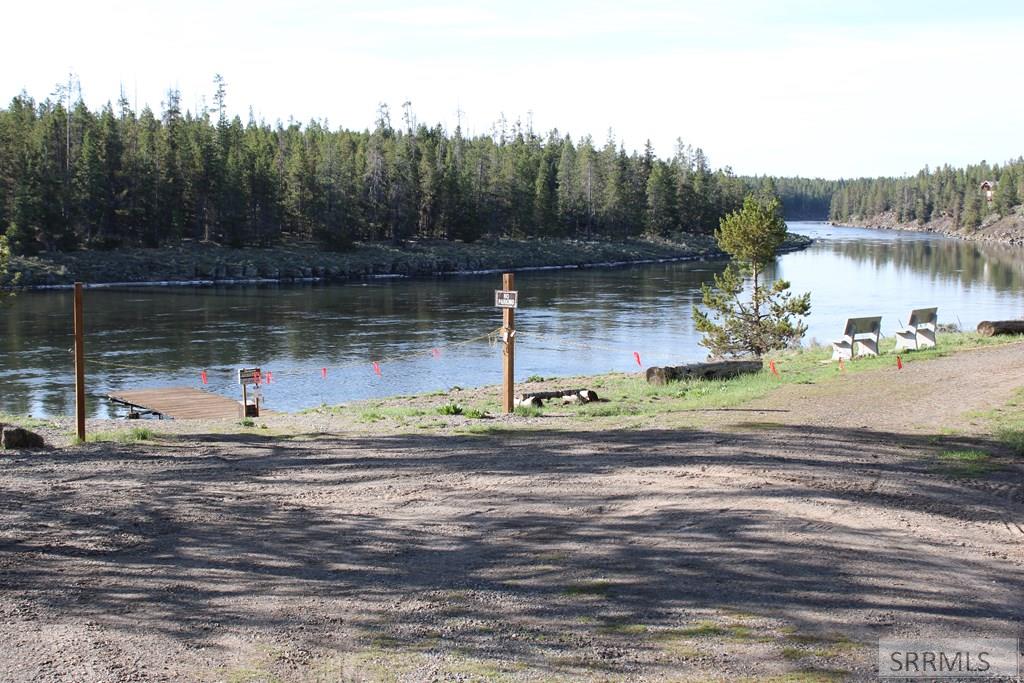 2813 E Pinehaven Drive, ISLAND PARK, Idaho image 6