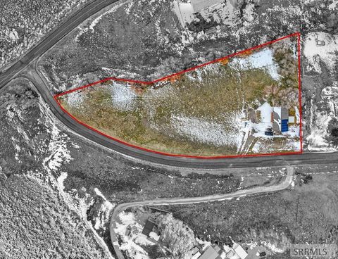 Photo of 2458 Adrianne Way, AMERICAN FALLS, ID 83211 (MLS # 2181641)