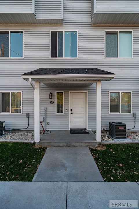 Photo of 676 E Court Street #105, BLACKFOOT, ID 83221 (MLS # 2180563)