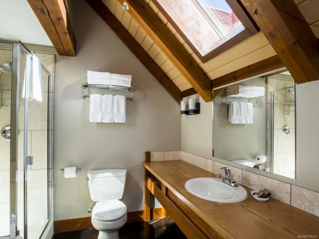 listing image 16047479426905190136