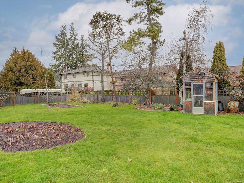 listing image 16049563599402040528