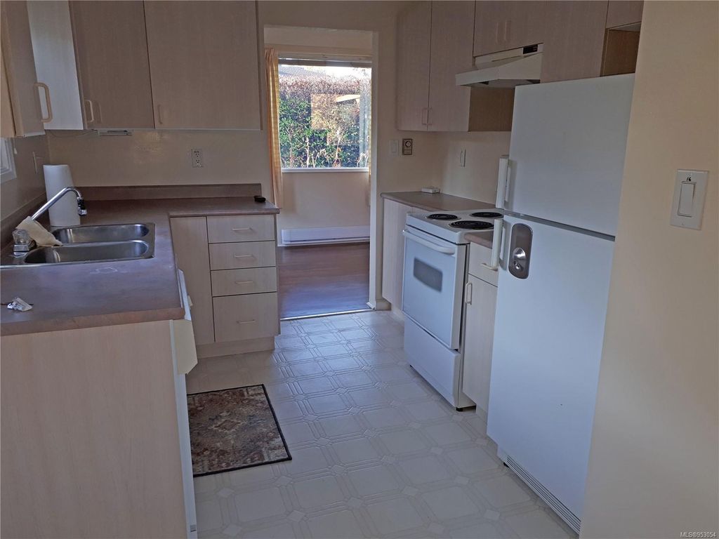 listing image 16040628588222130328