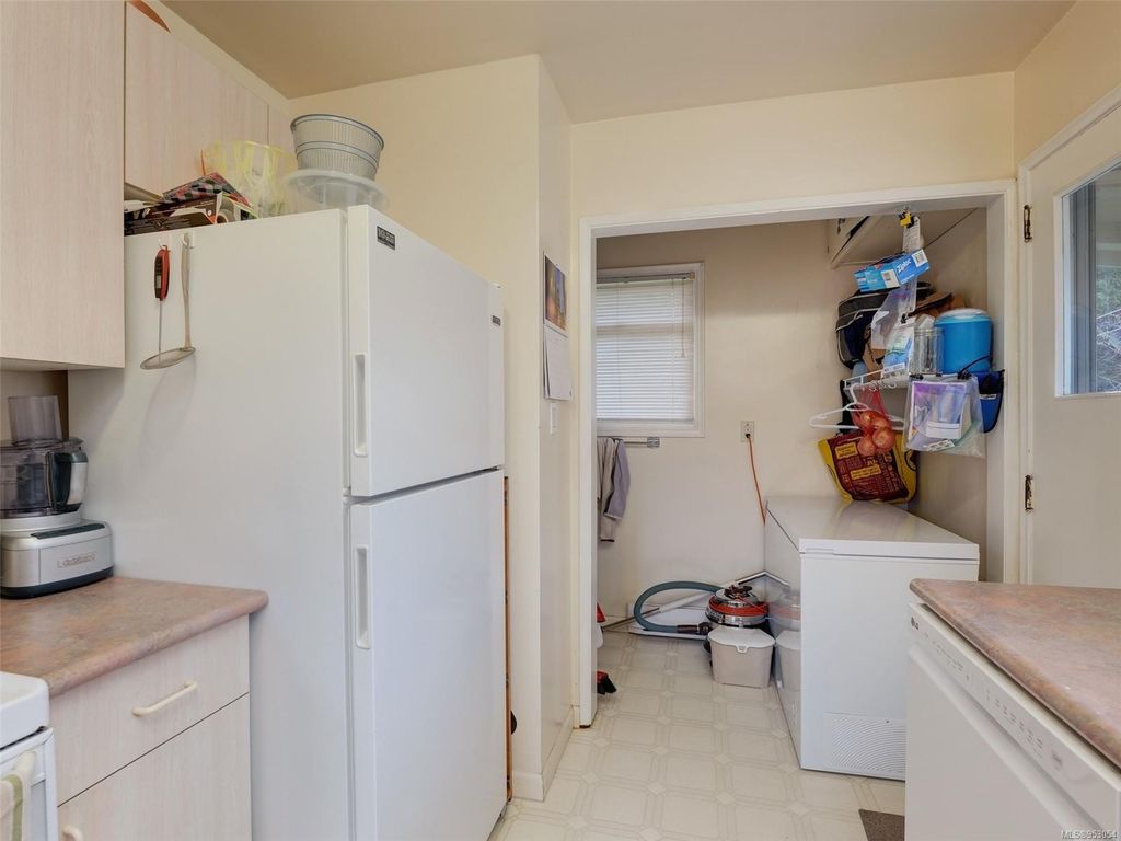 listing image 16040026340404692137