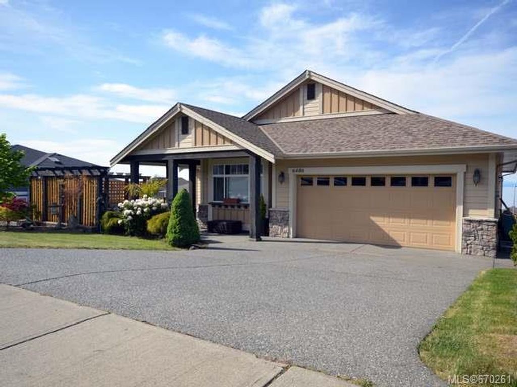 listing image 16045555659834392757