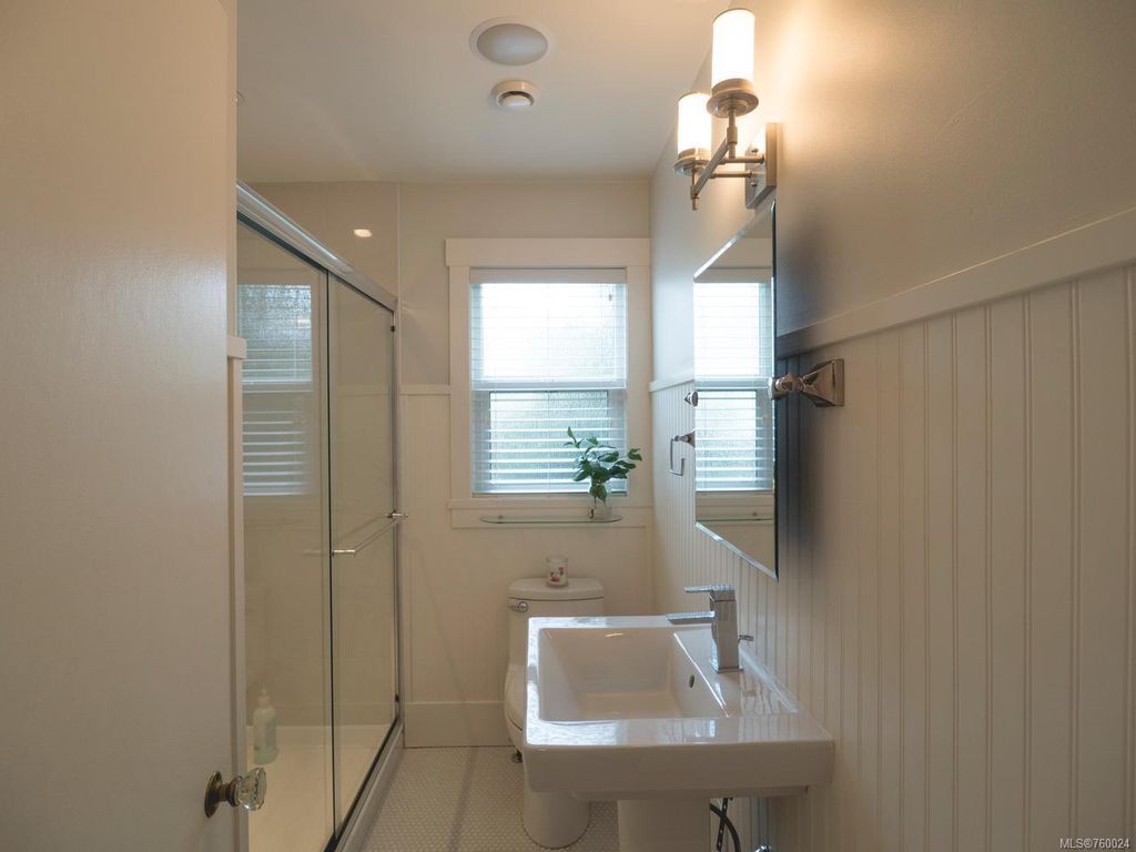 listing image 16043547619280277121