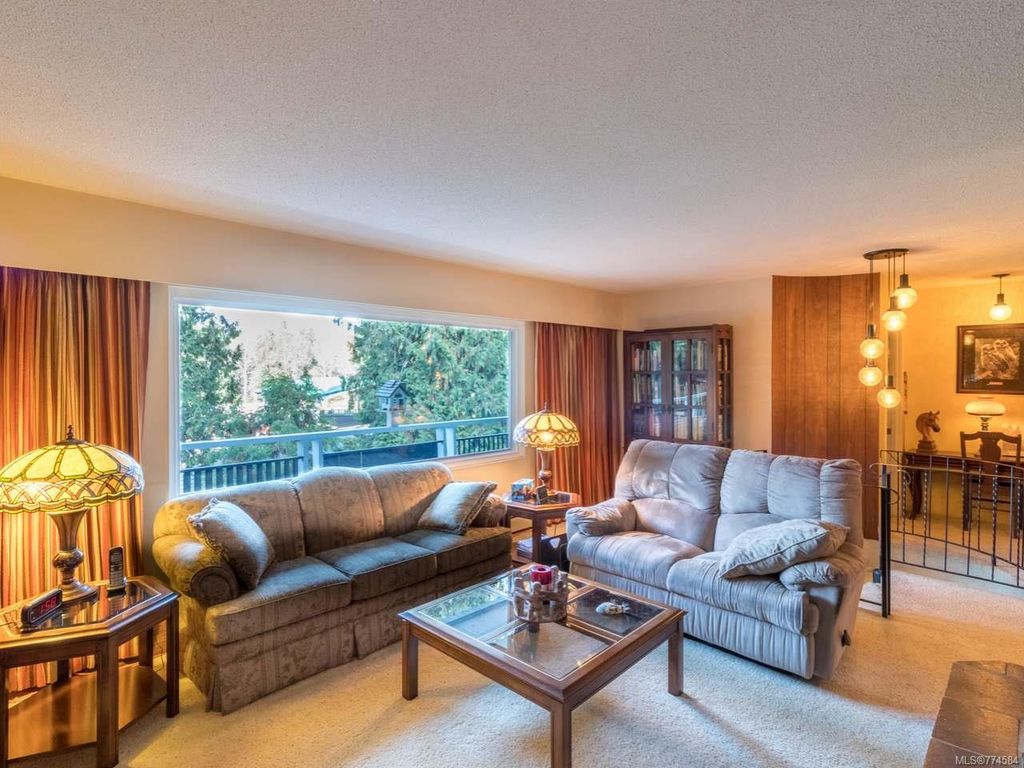 listing image 16045076917349086384