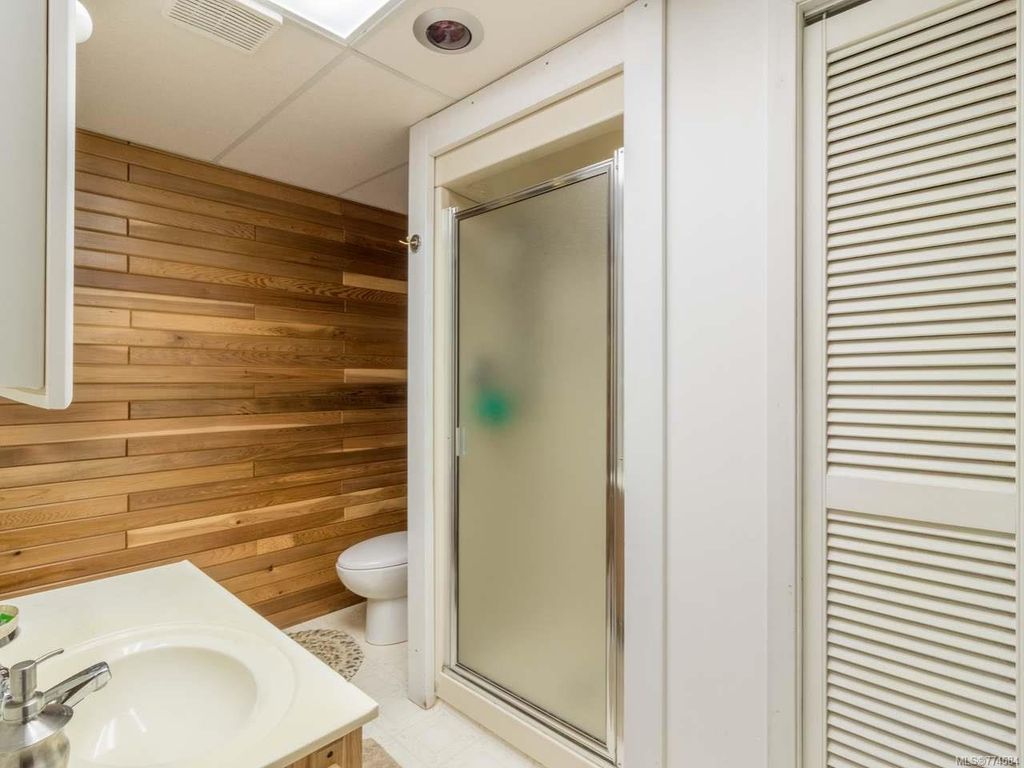 listing image 16042734929710419347