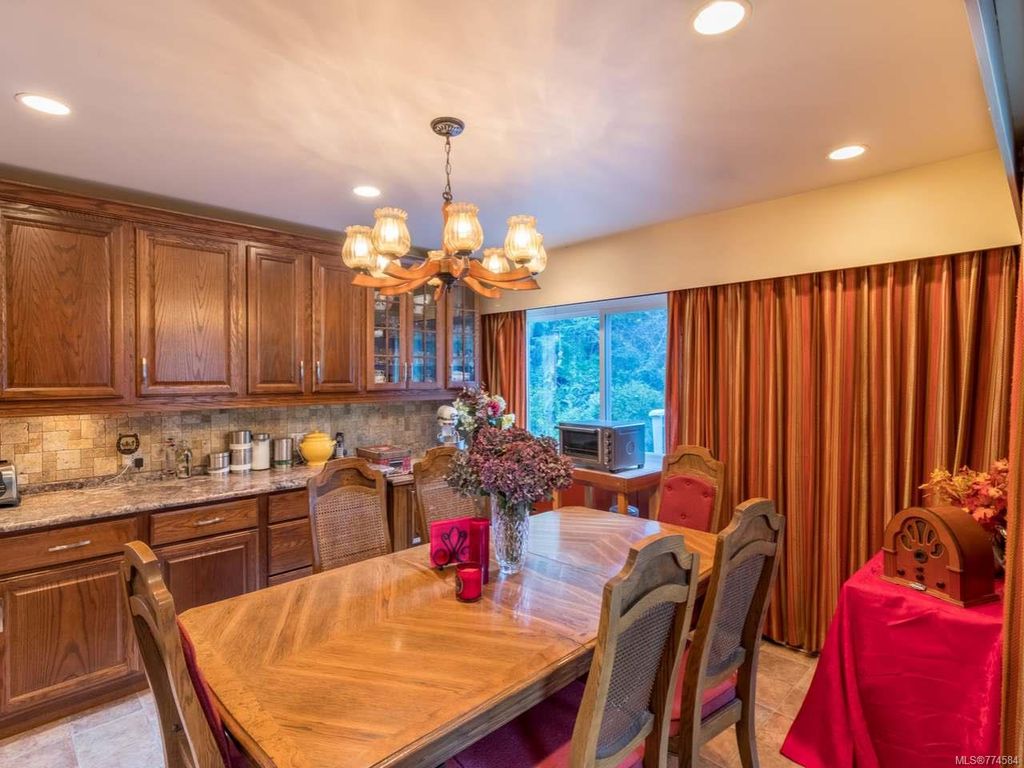 listing image 16045576549676401743