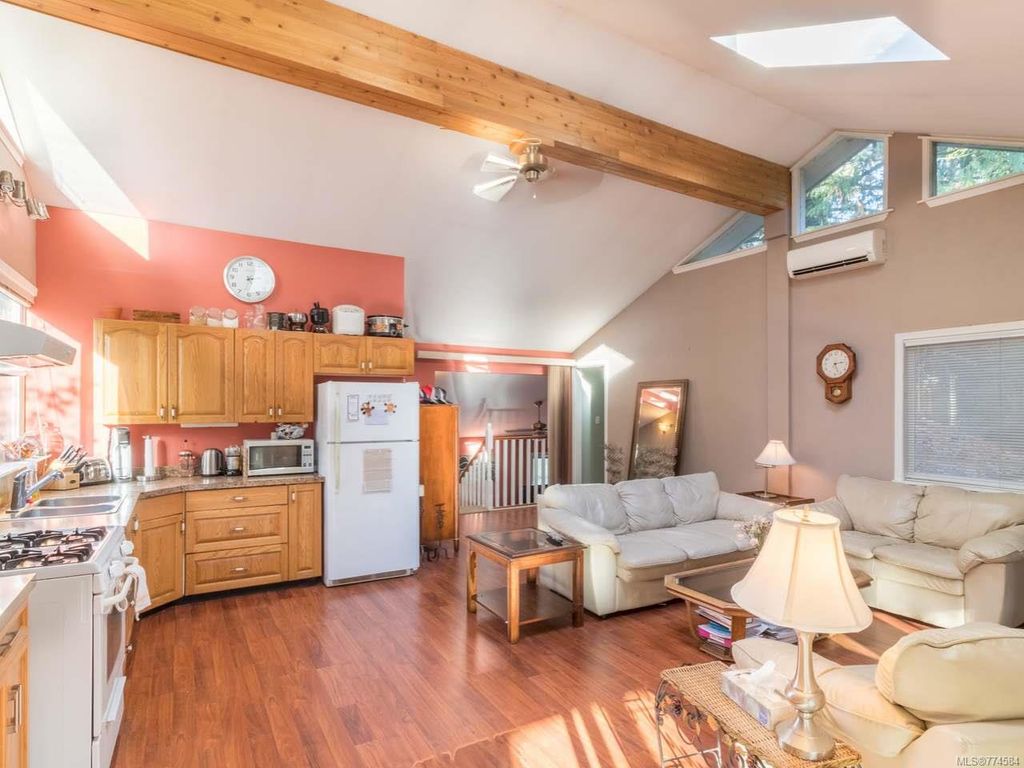 listing image 16047364306683263580