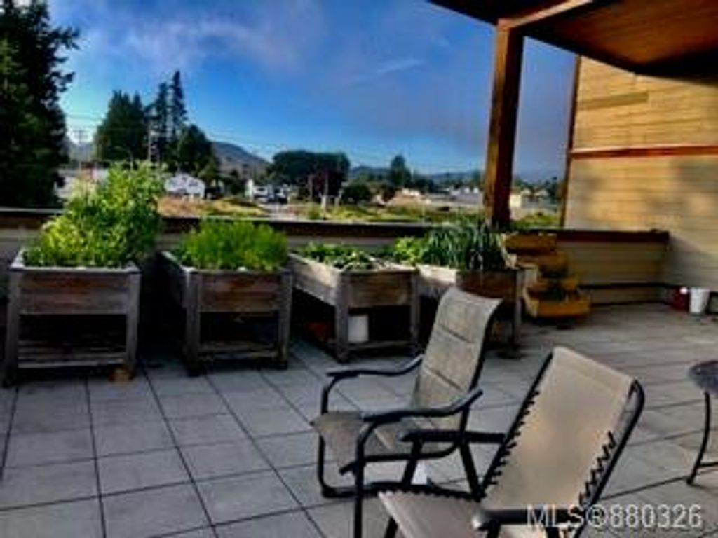 listing image 16044169697196250809