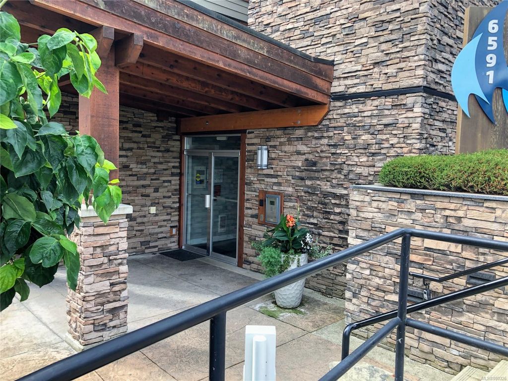 listing image 16043776558000455399