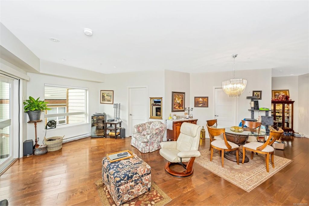 listing image 16042226460911642331