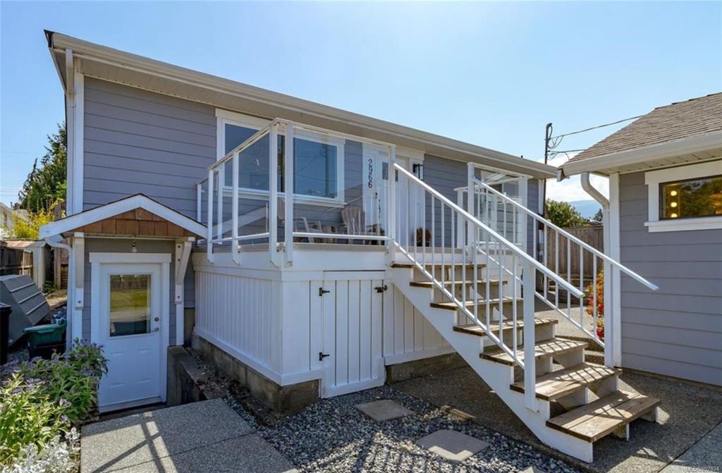 listing image 16048229306802975083