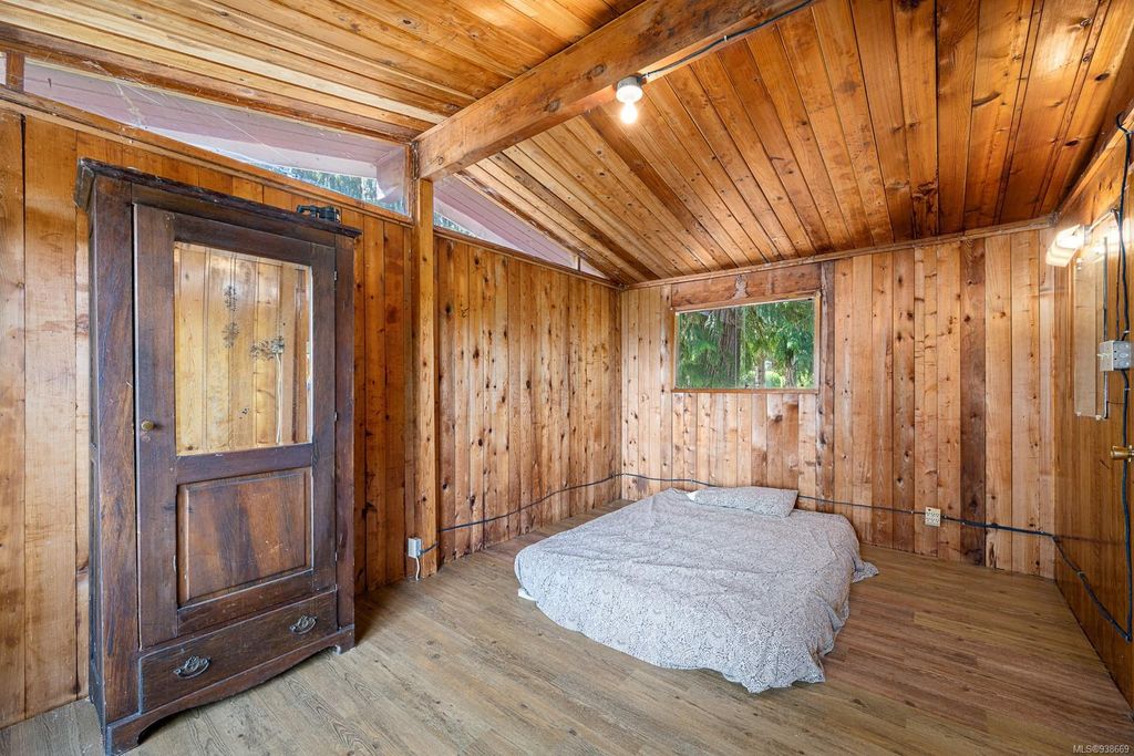 listing image 16047329110470290504