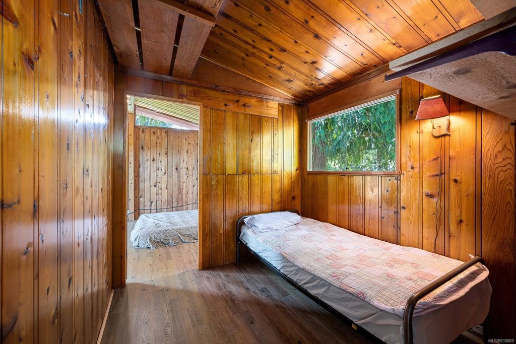 listing image 16047333461835532389