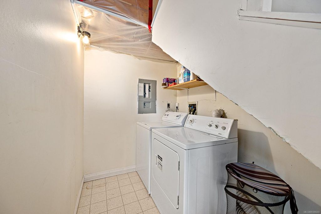 listing image 16046149961151137431