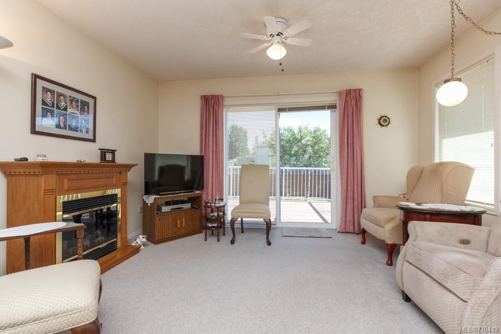 listing image 16048047137248164823
