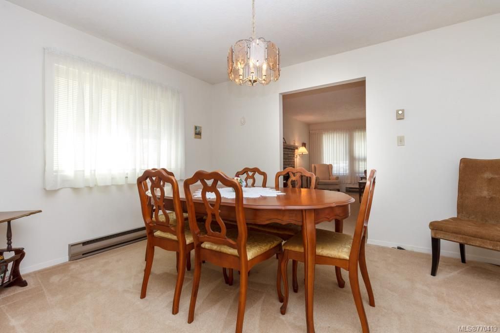 listing image 16049820364803294566