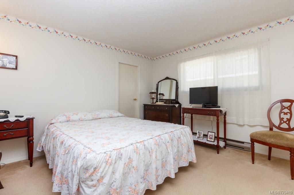listing image 16045243046615938170