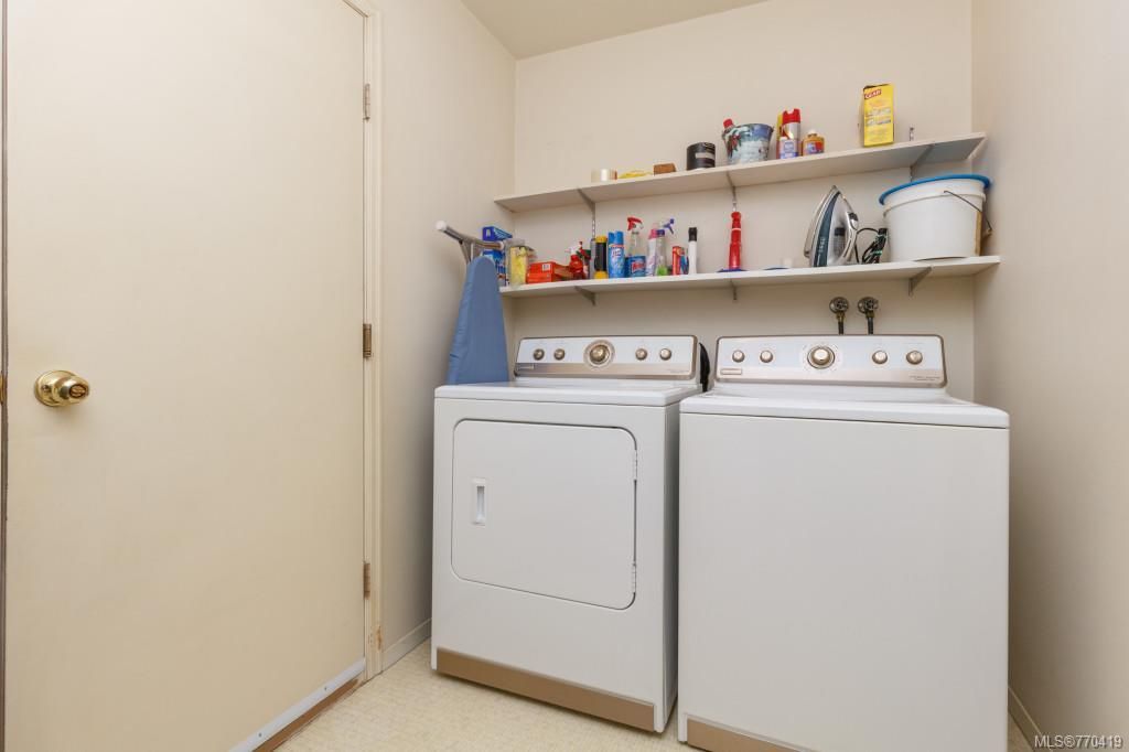 listing image 16049512905078078000