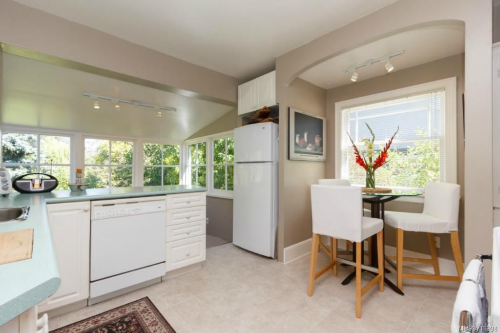 listing image 16048031924399783839