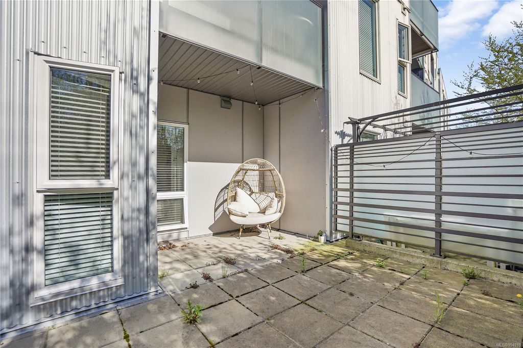 listing image 16043960470512949282