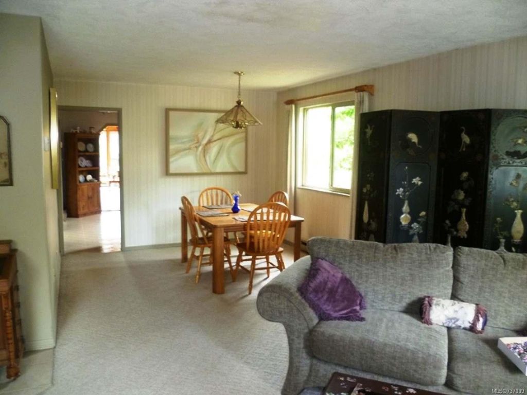 listing image 16045820541951517393