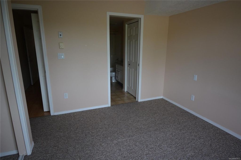 listing image 16041726133009243941