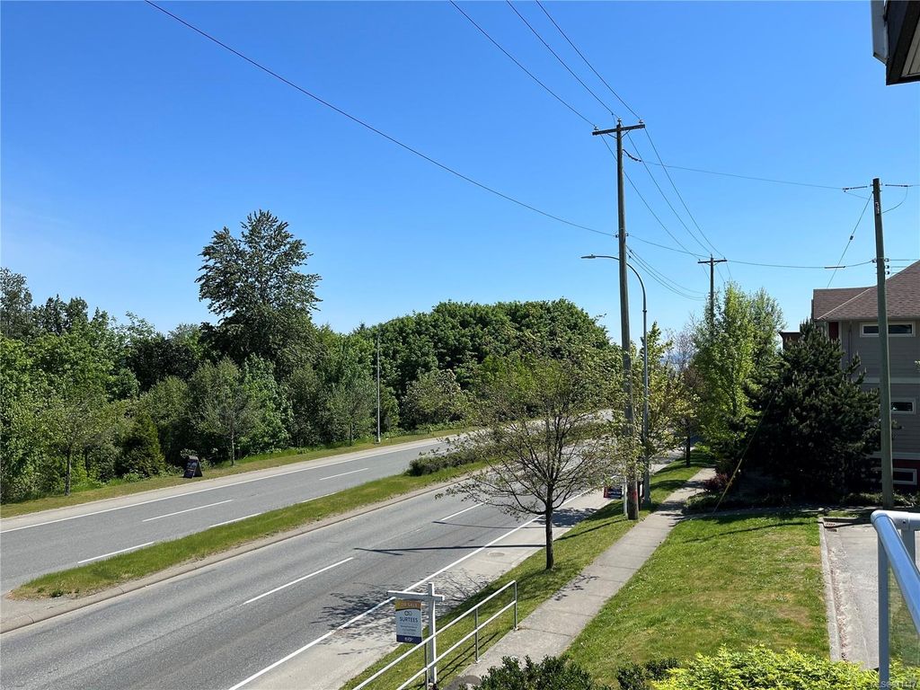 listing image 16043982612707752388