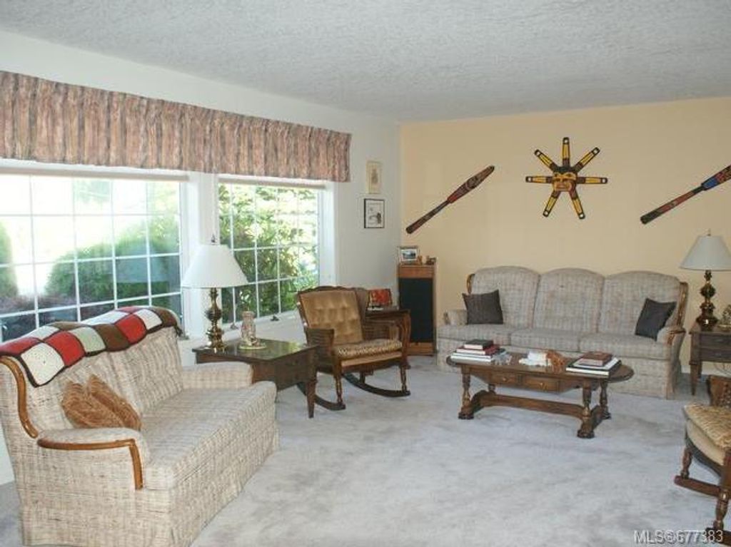 listing image 16041831729358195566
