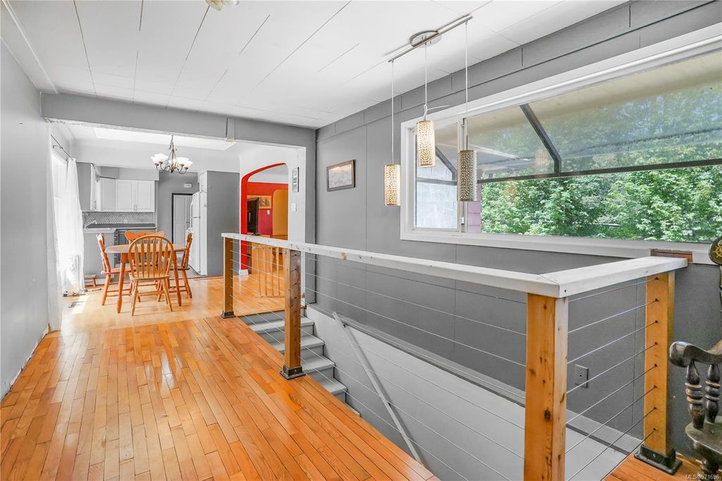 listing image 16041823420704144727