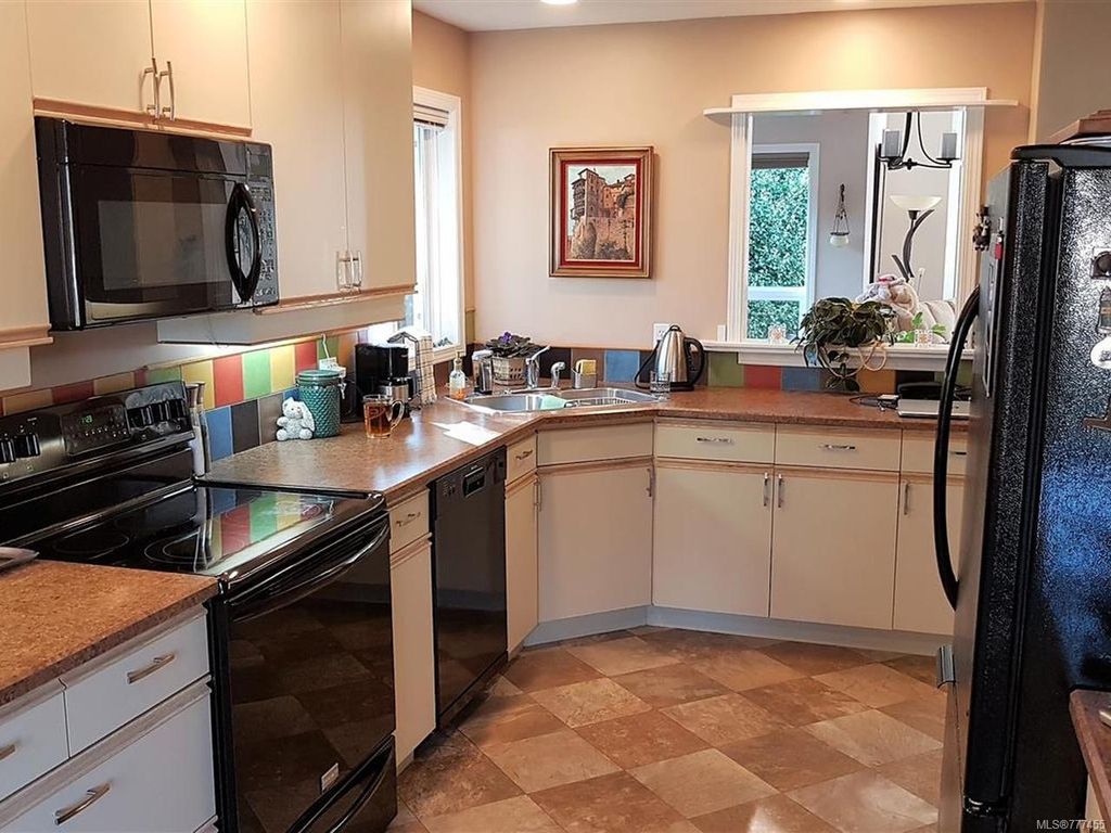 listing image 16042939290708481794