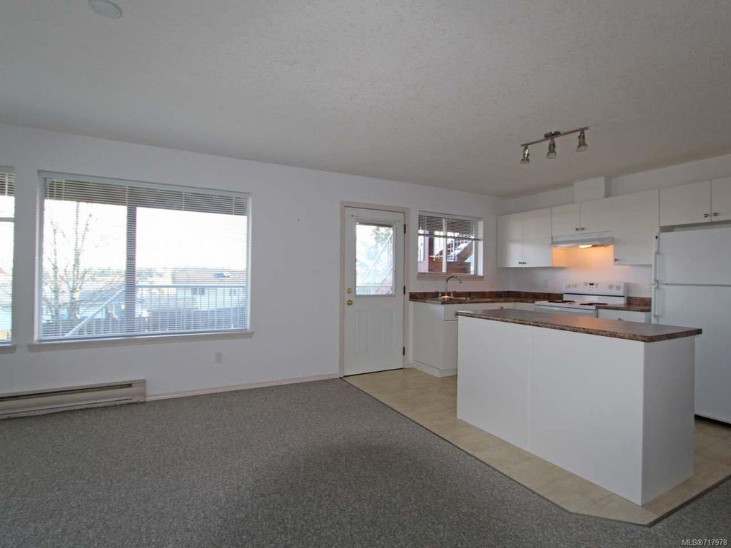 listing image 16041473531660585206
