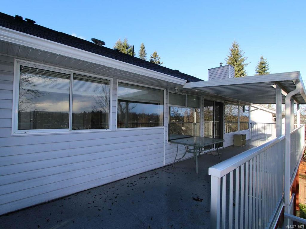 listing image 16042860624403439412