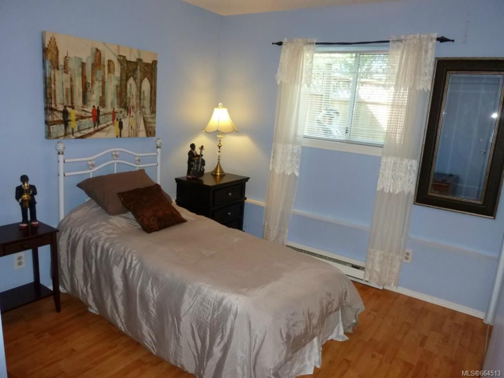 listing image 16048848859583559195