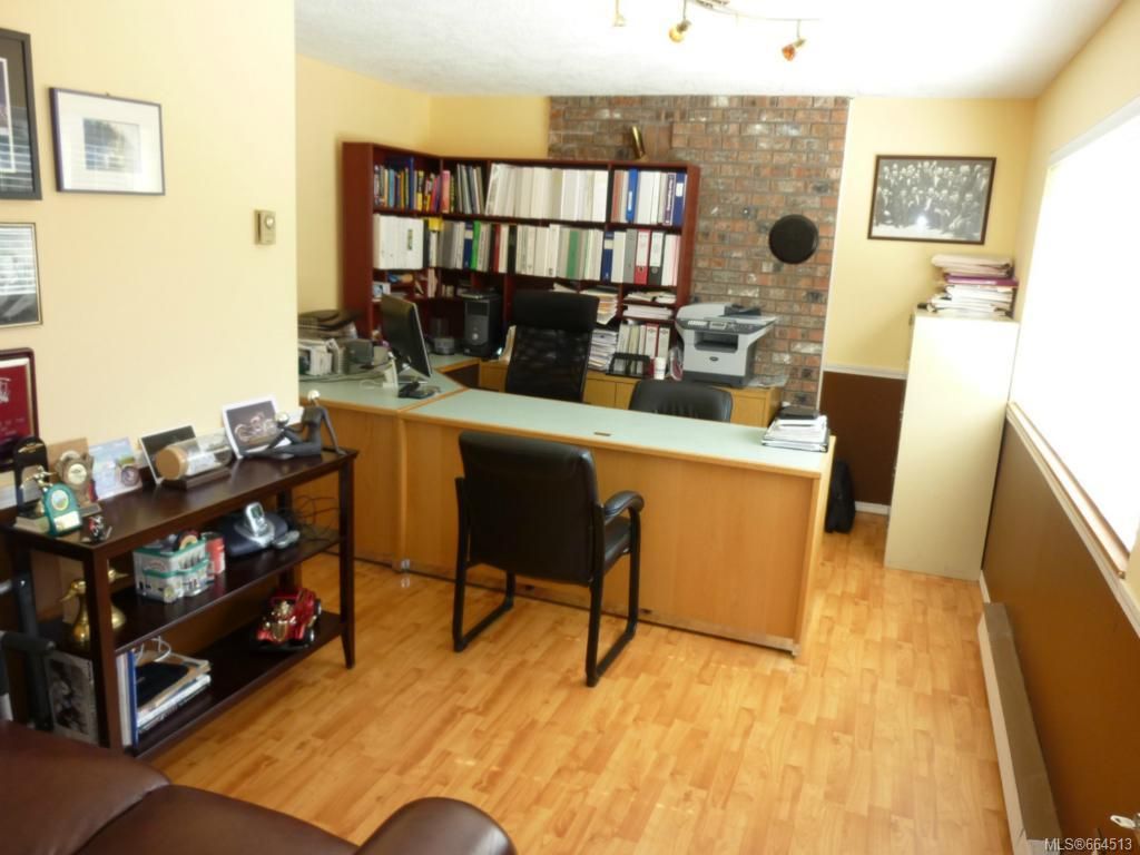 listing image 16048018024938916147