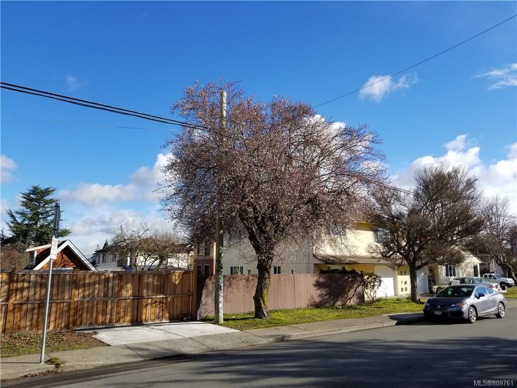 listing image 16046563905500483537
