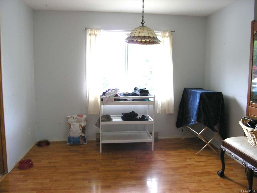 listing image 16046632436276439398