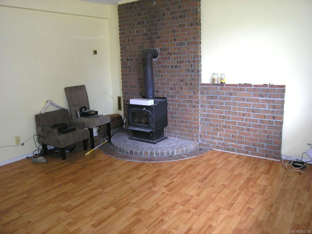 listing image 16045038538891627343