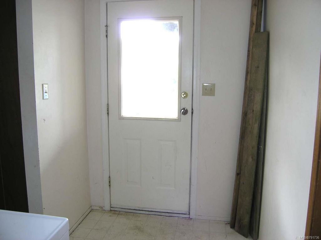 listing image 16040601961738439302