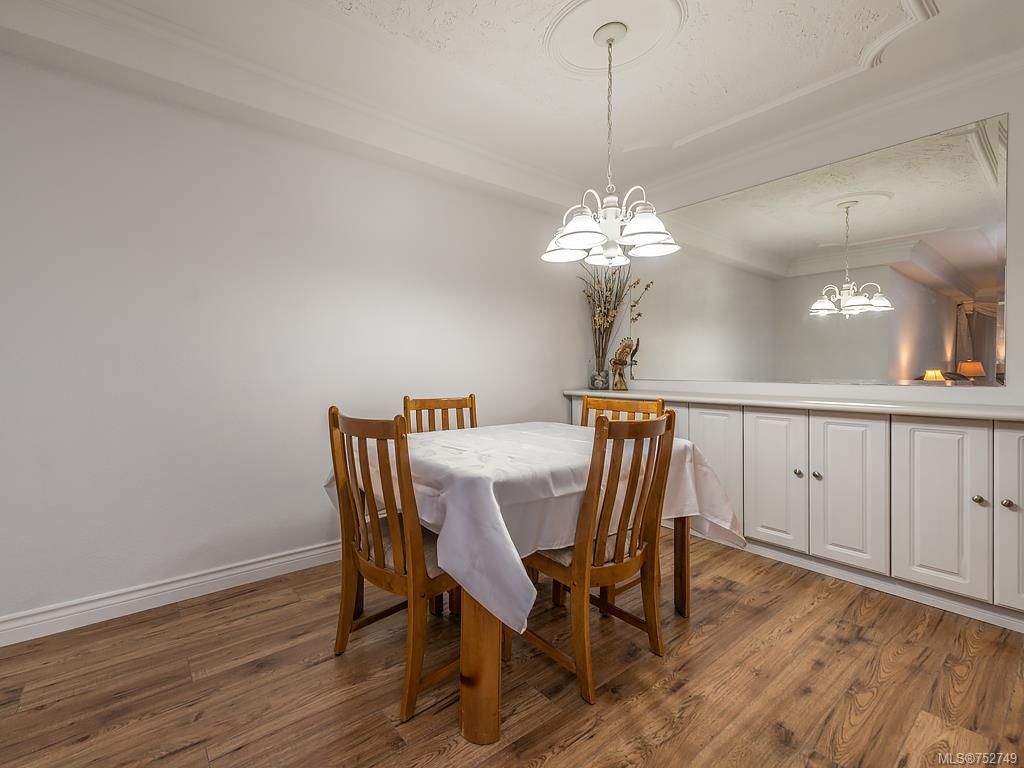 listing image 16047845119458234397