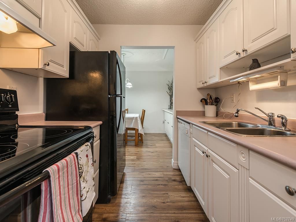 listing image 16049193947306167806