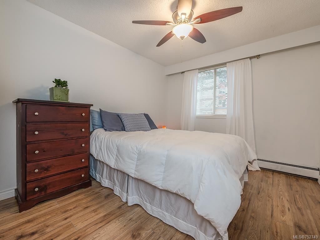 listing image 16042042678725884926