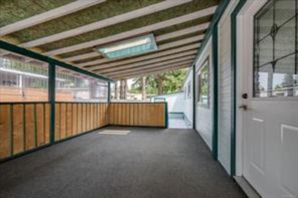 listing image 16048056433165214026