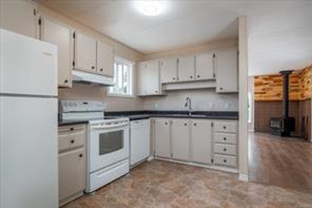 listing image 16043459121458984843