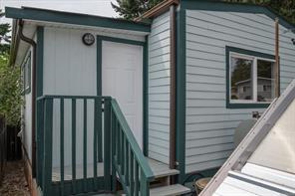 listing image 16044326977197860906