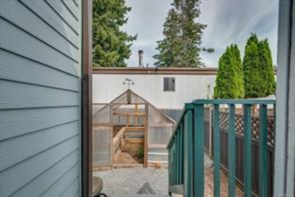 listing image 16046206342819688973