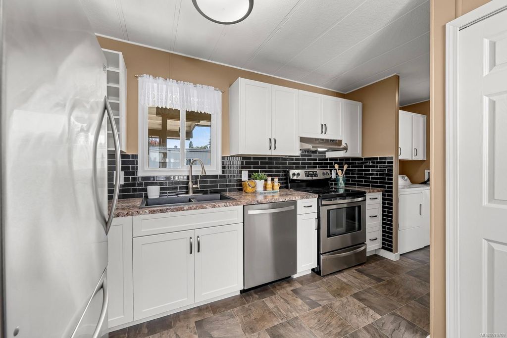 listing image 16040011696556544292