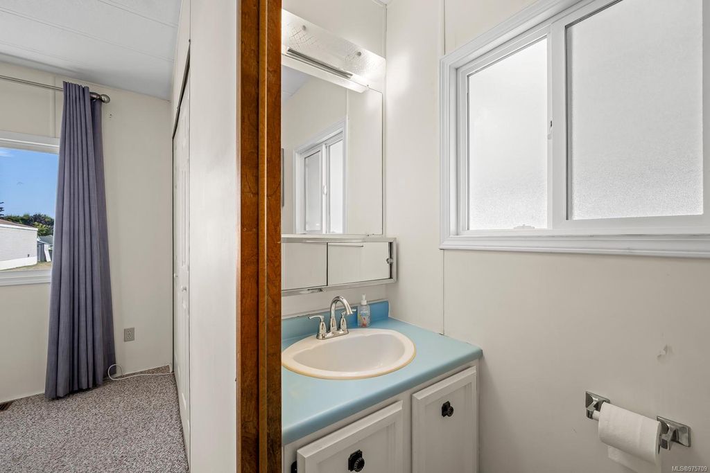 listing image 16041173722087484937